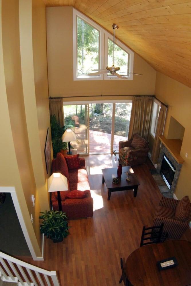 Oceanside Village Resort Parksville Extérieur photo