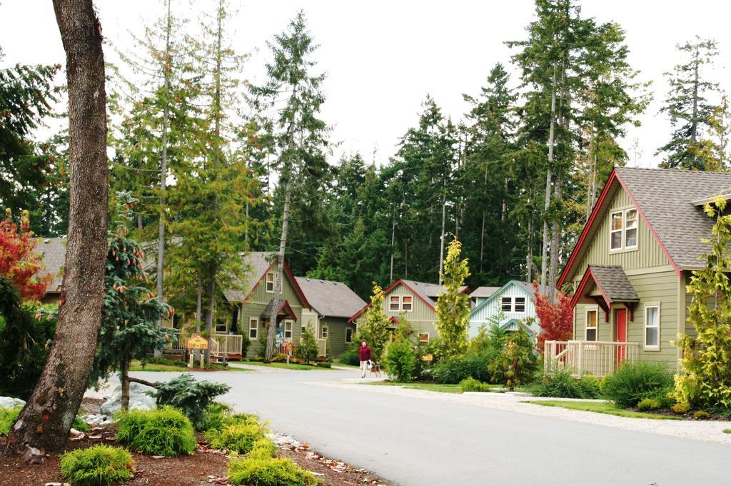 Oceanside Village Resort Parksville Extérieur photo