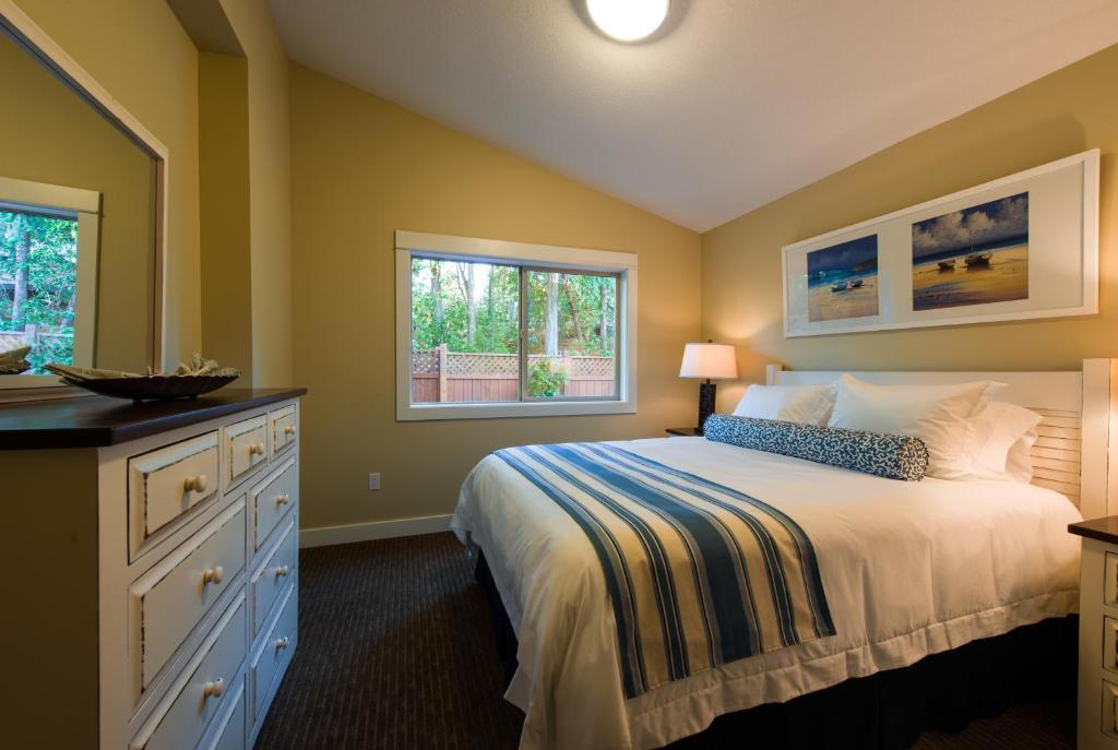 Oceanside Village Resort Parksville Extérieur photo