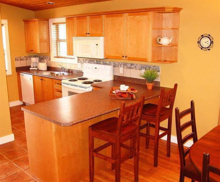 Oceanside Village Resort Parksville Extérieur photo